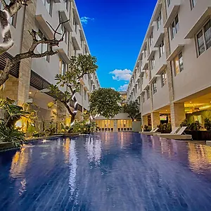 Szálloda Crystalkuta - Bali, Kuta Lombok